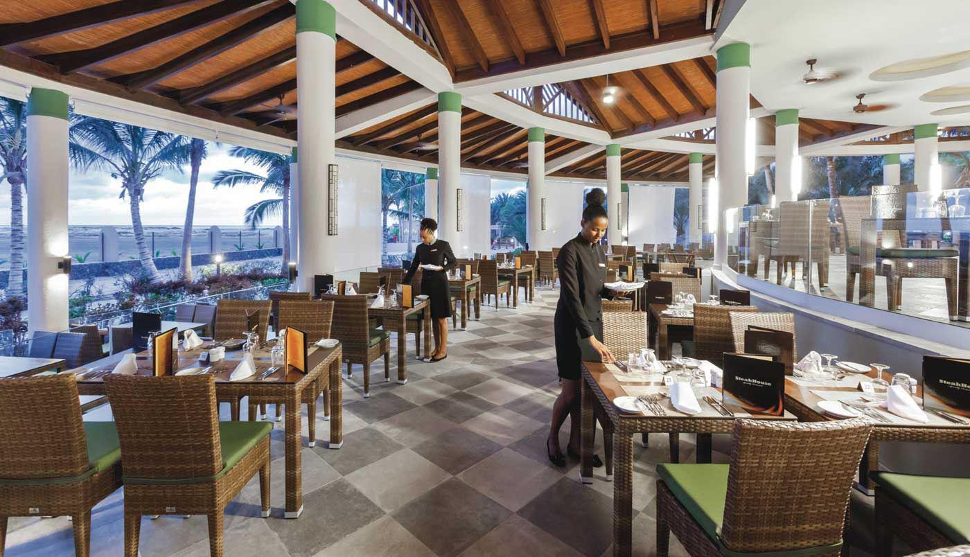 Riu Cabo Verde | Pool-Restaurant/Grillrestaurant